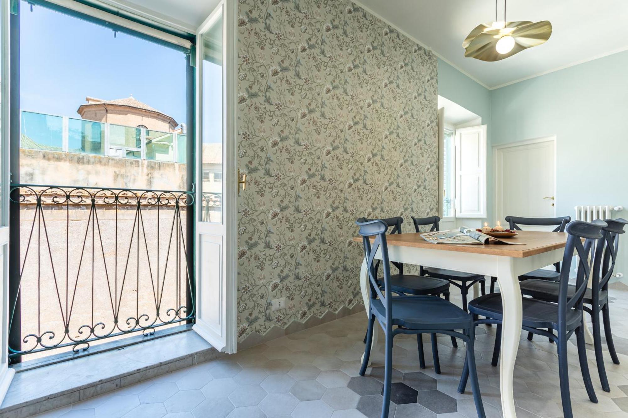 Gabrielle - Charming In Trastevere Apartment Rom